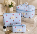 Set de 3 Neceseres con Diseño de Fresas